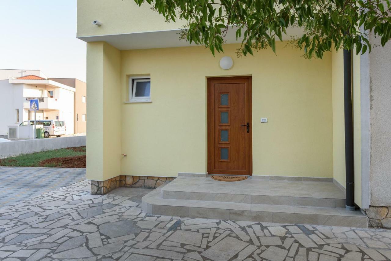 Apartment Perusko Пула Екстериор снимка