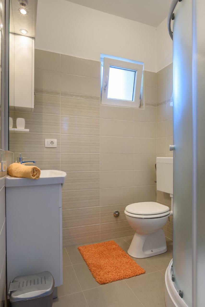 Apartment Perusko Пула Екстериор снимка